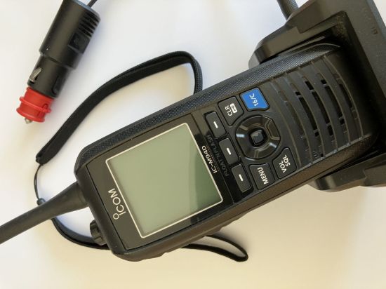 Afbeeldingen van marifoon icom IC-M94D draagbaar